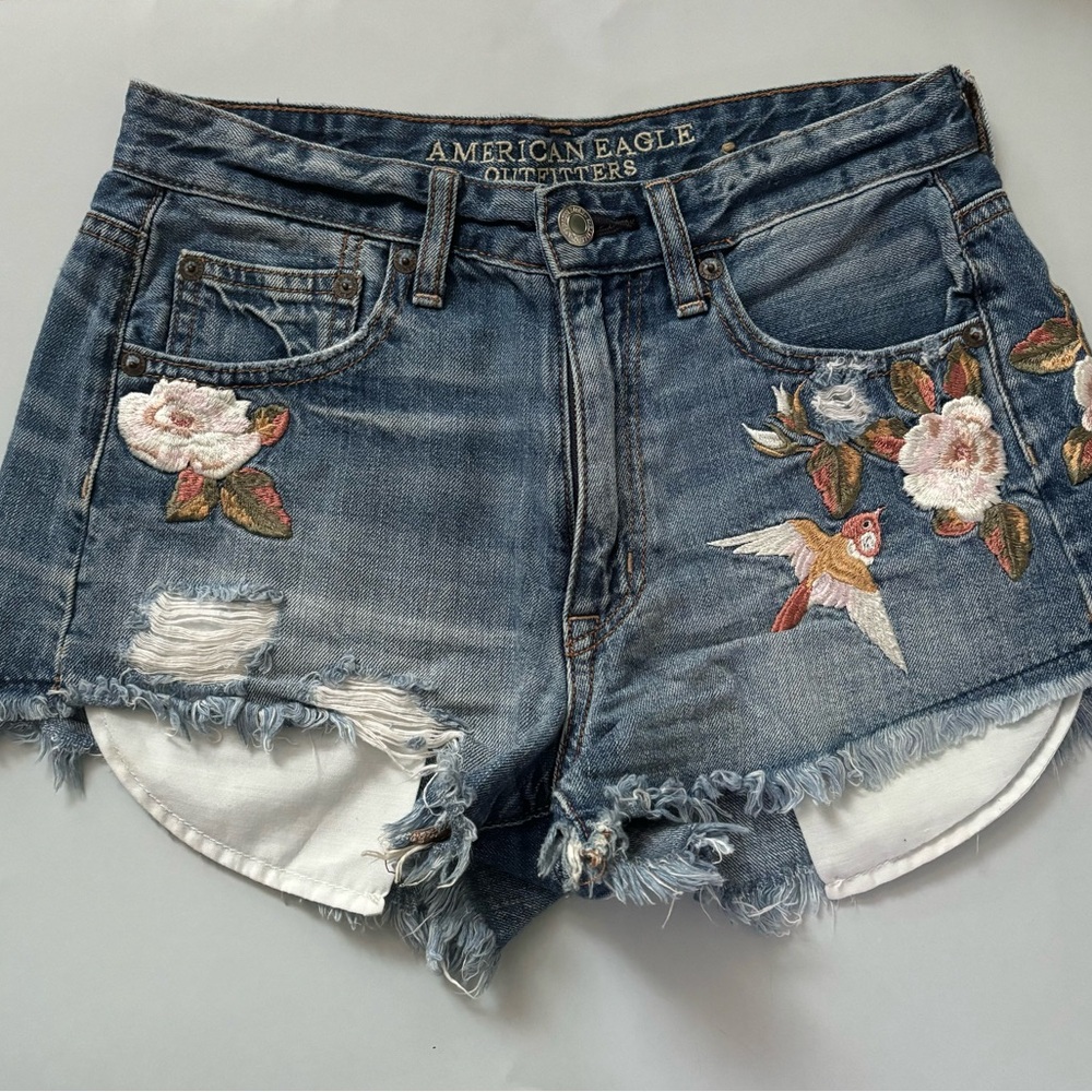 American Eagle Outfitters Blue Jean Shorts with Floral Design